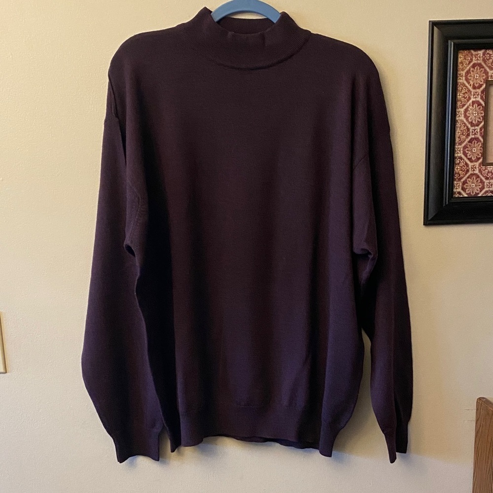 M d M division of Mondo Di Marco Deep Purple Turtleneck Sweater 100% Wool